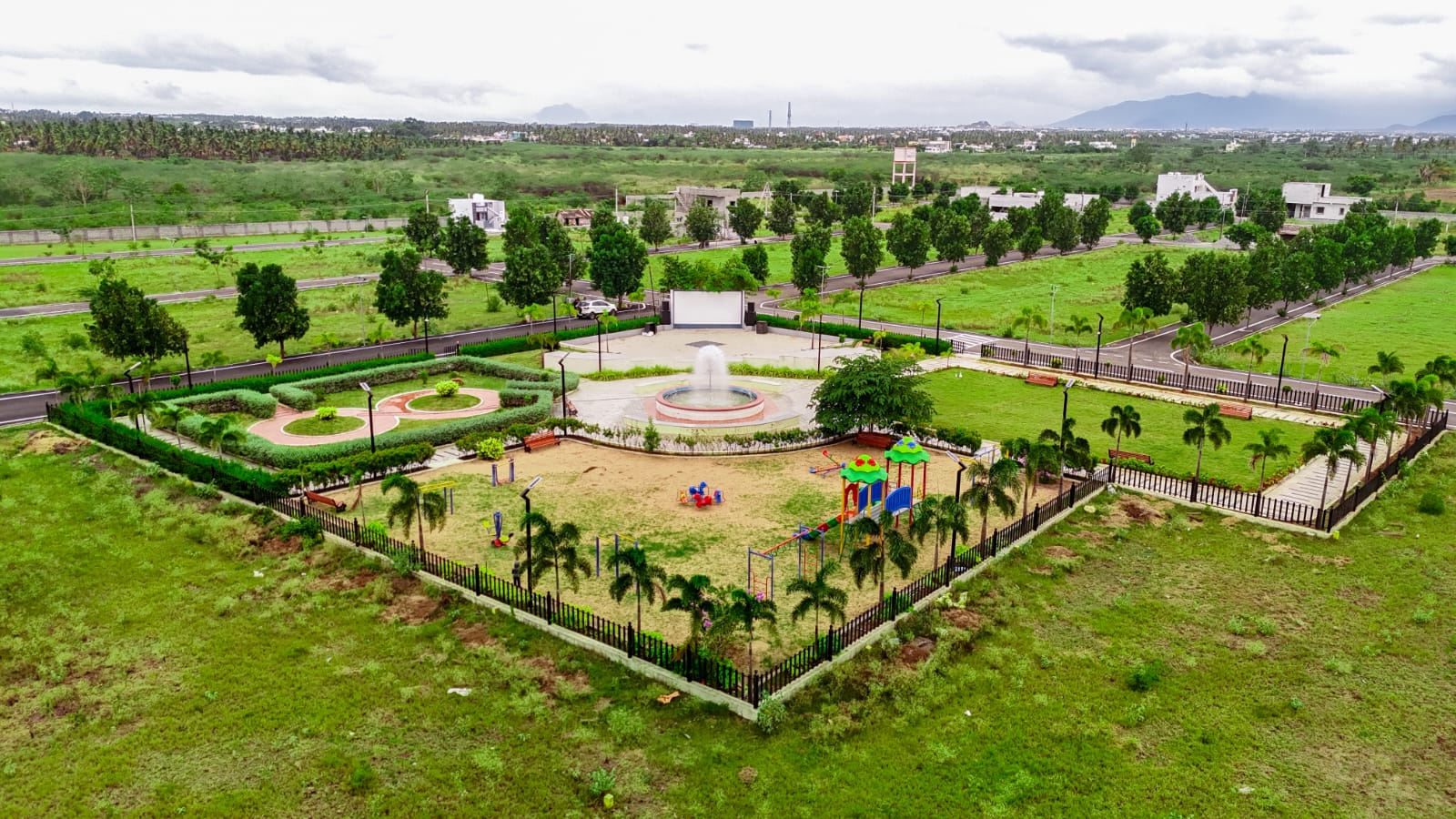 Premium Residential Land / Plots & Villas for sale in Kovil Palayam